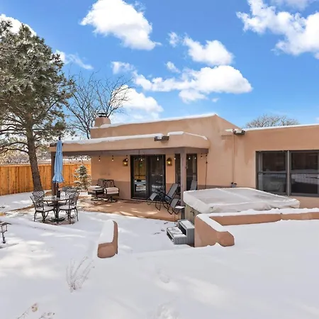 Plaza Blanca Holiday home *