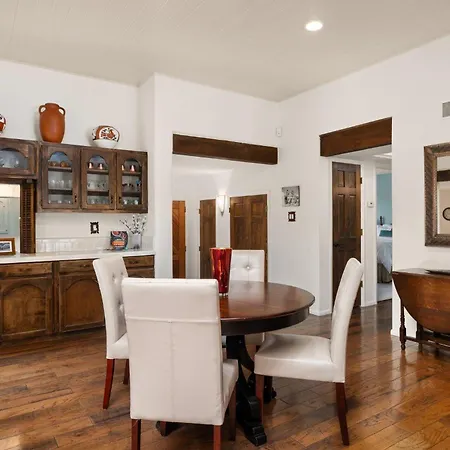 Plaza Blanca Holiday home *