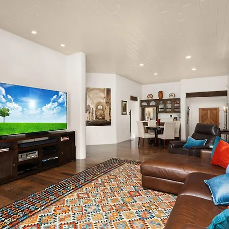 Plaza Blanca Holiday home *